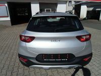 Gebraucht Kia Stonic Vision 84 PS (61 kW) 2023 Silber SUV