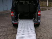 gebraucht VW T5 Kombi 2.0 TDI 9-Sitzer Rollstuhlplatz/Rampe