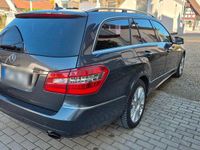 Gebraucht Mercedes E300 231 PS (169 kW) 2011 Grau Kombi
