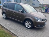 Gebraucht VW Touran 105 PS (77 kW) 2012 Braun Van / Kleinbus