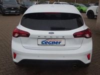 Gebraucht Ford Focus Cool & Connect 101 PS (74 kW) 2022 Weiß Limousine