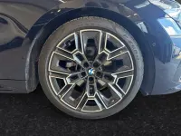 Gebraucht BMW 520 M Sport 197 PS (144 kW) 2025 Carbonschwarz metallic Limousine