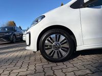 Gebraucht VW e-up! Style 61 kW (83 PS) 2023 Kleinwagen