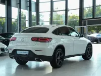 Gebraucht Mercedes GLC300 AMG line 258 PS (189 kW) 2019 Weiß SUV