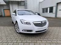 Gebraucht Opel Insignia 140 PS (102 kW) 2011 Weiß Limousine