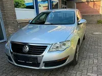 Second-hand VW Passat 115 CP (84 kW) 2005 Argintiu Berlinǎ