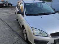 Gebraucht Ford Focus 90 PS (66 kW) 2005 Silber Kombi