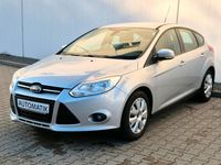 Gebraucht Ford Focus Trend 125 PS (91 kW) 2012 Silber Limousine
