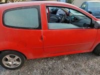 Second-hand Renault Twingo 75 CP (55 kW) 2011 Roșu Hatchback