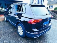 Gebraucht VW Tiguan Active 150 PS (110 kW) 2022 Schwarz SUV