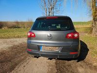Gebraucht VW Tiguan Freestyle 140 PS (102 kW) 2011 Grau SUV