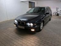 Gebraucht BMW 523 170 PS (125 kW) 1998 Blau Kombi