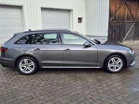 Gebraucht Audi A4 Advanced 163 PS (119 kW) 2022 Grau Kombi