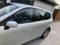 Gebraucht Renault Grand Scénic III Bose Edition 131 PS (96 kW) 2012 Silber Van / Kleinbus