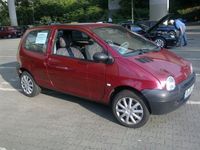 Usata Renault Twingo 58 CV (42 kW) 2003 Rosso Utilitaria