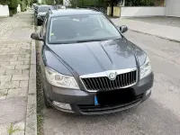 Gebraucht Skoda Octavia 160 PS (117 kW) 2012 Grau Kombi