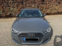 Gebraucht Audi A3 Sport 116 PS (85 kW) 2019 Grau Limousine