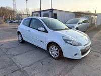 Gebraucht Renault Clio III Dynamique 101 PS (74 kW) 2011 Weiß Kleinwagen