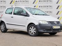 Gebraucht VW Fox Basis 54 PS (39 kW) 2010 Weiß Kleinwagen