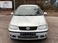 Gebraucht VW Polo 60 PS (44 kW) 2000 Silber Limousine