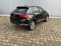 Gebraucht VW T-Roc Style 110 PS (80 kW) 2021 Deep black perleffekt (metallic) SUV