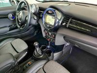 Gebraucht Mini Cooper 136 PS (100 kW) 2016 Pepper white Kleinwagen