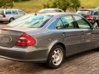 Gebraucht Mercedes E200 163 PS (119 kW) 2006 Grau Limousine