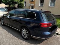 Gebraucht VW Passat Comfortline 150 PS (110 kW) 2017 Blau Kombi