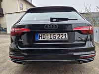 Gebraucht Audi A4 Advanced 163 PS (119 kW) 2020 Schwarz Kombi
