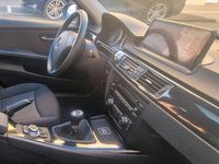 Gebraucht BMW 318 129 PS (94 kW) 2007 Grau Limousine