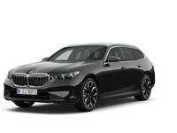 Neu BMW 550e Comfort Edition 489 PS (359 kW) 2026 Schwarz Kombi
