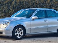 gebraucht Mercedes E240 Lim.-Elegance-Aut.-Navi-Leder-Panorama