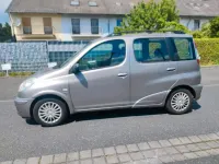 Gebraucht Toyota Yaris Verso 84 PS (61 kW) 2003 Grau Van / Kleinbus