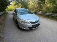 Gebraucht Opel Astra 110 PS (80 kW) 2012 Limousine