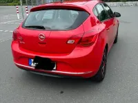 Gebraucht Opel Astra 116 PS (85 kW) 2015 Rot Limousine