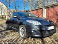 Gebraucht Renault Mégane 101 PS (74 kW) 2011 Schwarz Limousine