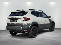 Neu Dacia Duster Extreme 150 PS (110 kW) 2026 Sandstone beige SUV