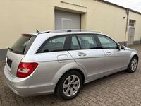 Gebraucht Mercedes C220 Elegance 170 PS (125 kW) 2013 Silber Kombi