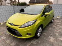 Gebraucht Ford Fiesta Viva 82 PS (60 kW) 2011 Grün Kleinwagen