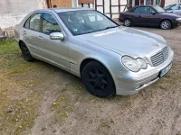 Gebraucht Mercedes 200 122 PS (89 kW) 2001 Silber Limousine