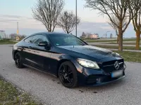 Gebraucht Mercedes C300 AMG line 255 PS (187 kW) 2018 Blau Coupé