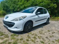 Gebraucht Peugeot 206+ 60 PS (44 kW) 2010 Weiß Kleinwagen