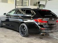 Gebraucht BMW 530e Sport Line 184 PS (135 kW) 2022 Schwarz ii Kombi