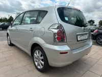 Gebraucht Toyota Corolla Verso Executive 129 PS (94 kW) 2005 Silber Van / Kleinbus