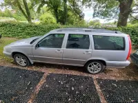 Gebraucht Volvo V70 140 PS (102 kW) 1999 Silber Kombi