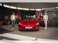 Neu MG Cyberster 250 kW (340 PS) 2025 Rot Cabrio