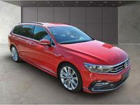 Gebraucht VW Passat R-line 190 PS (139 kW) 2019 Tornadorot Kombi