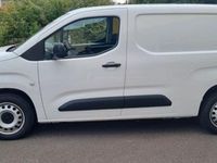 Gebraucht Opel Combo Selection 102 PS (75 kW) 2021 Weiß Van / Kleinbus