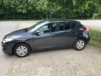 Gebraucht Renault Mégane Authentique 101 PS (74 kW) 2012 Grau Limousine