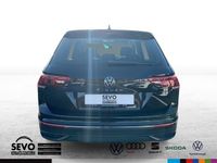 Gebraucht VW Tiguan Move 150 PS (110 kW) 2024 Schwarz SUV